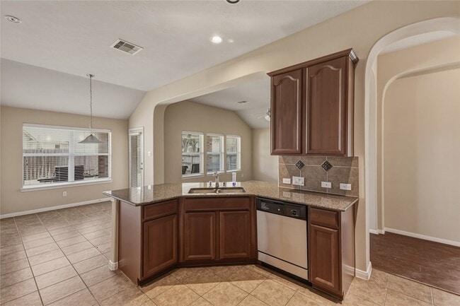 Building Photo - 10906 Angel Lake Dr