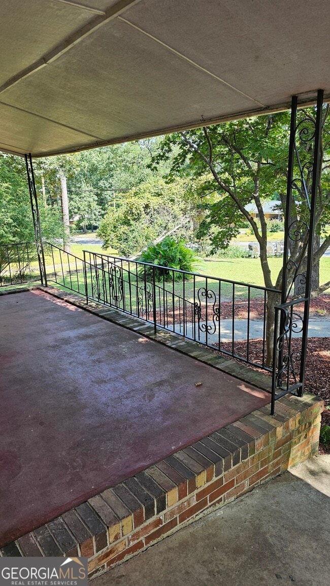 Building Photo - 227 Ashby Way