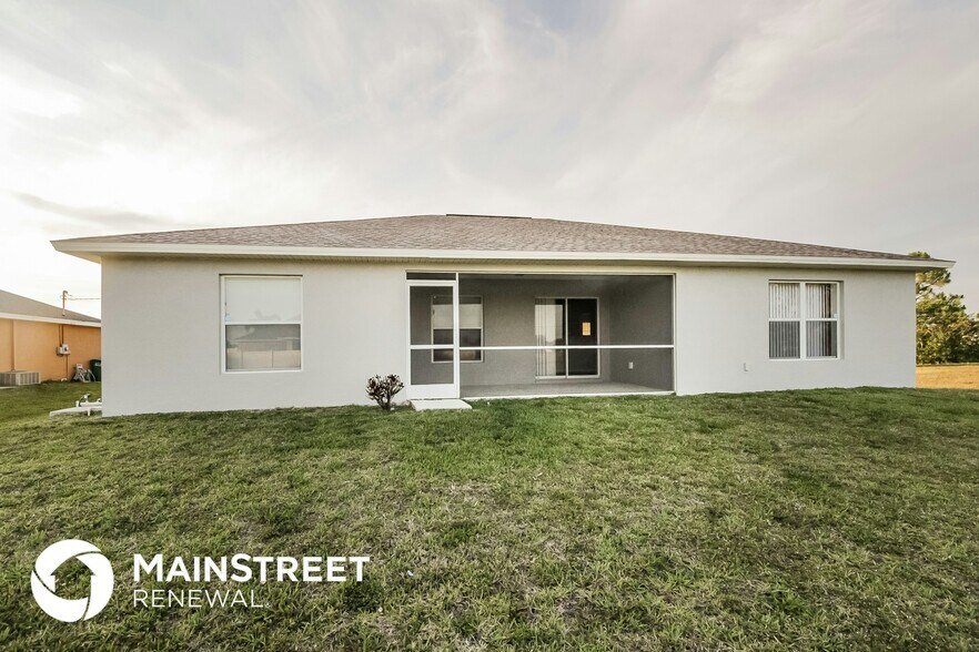 Building Photo - 2016 NW 16th Terrace