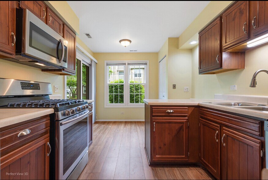 Primary Photo - 283 Coventry Cir