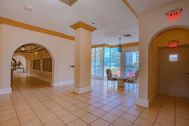 Building Photo - 18021 Biscayne Blvd