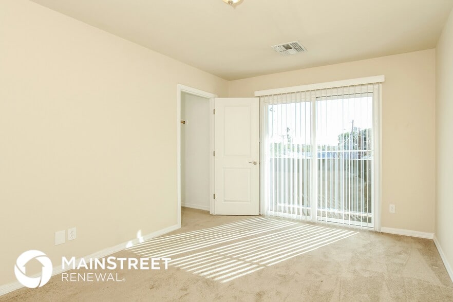 Building Photo - 2000 N 36th St