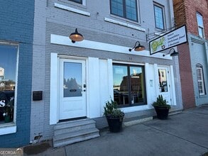 Building Photo - 95 W Franklin St