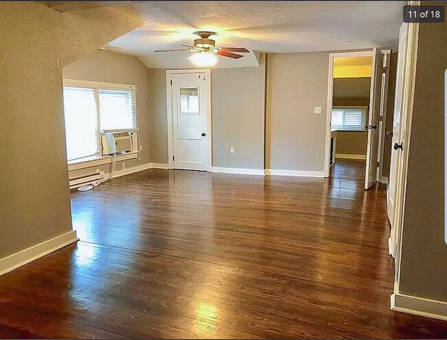 Building Photo - 3 Bed 2 Bath ready to rent!