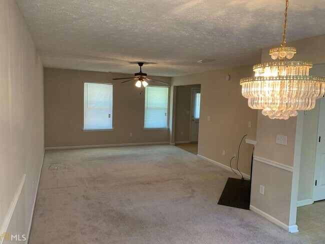 Building Photo - 25 Wexford Way