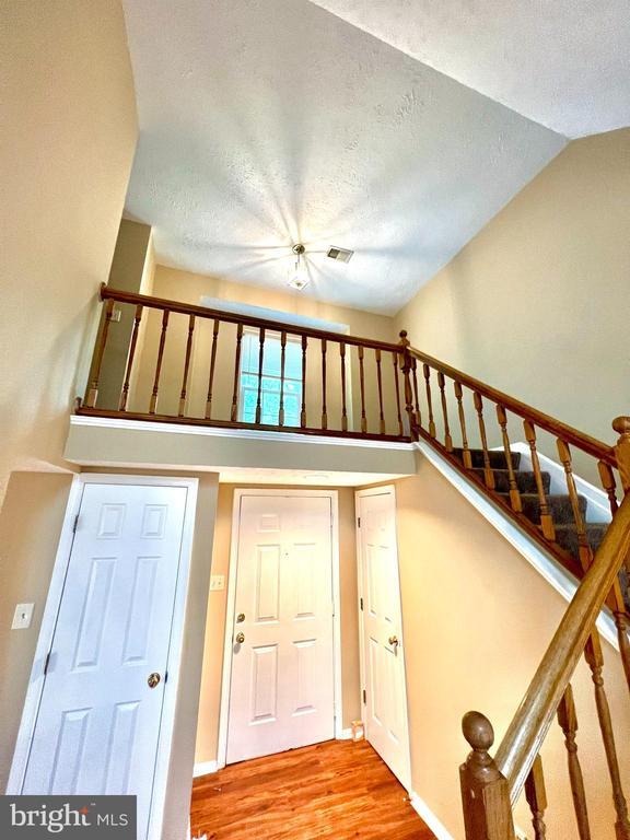Building Photo - 4306 Lord Fairfax Ct