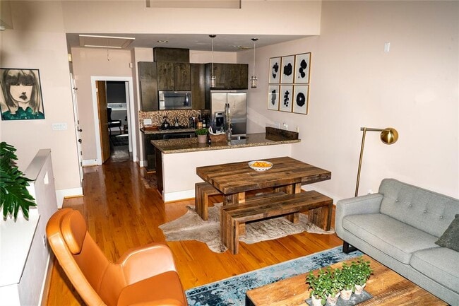 Building Photo - 1037 Bonner St