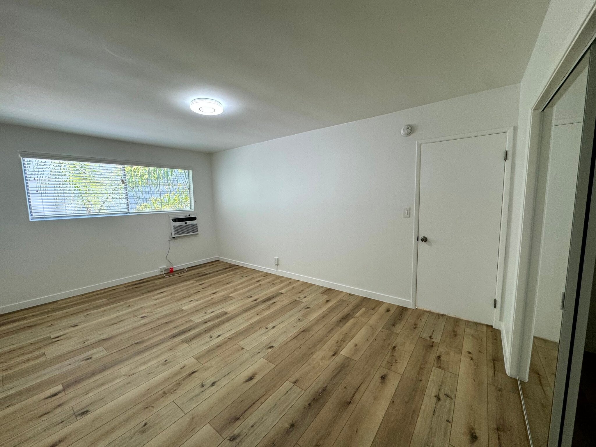 Building Photo - 1155 Hacienda Pl