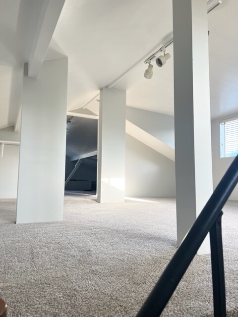 Building Photo - 1070 8th Plz