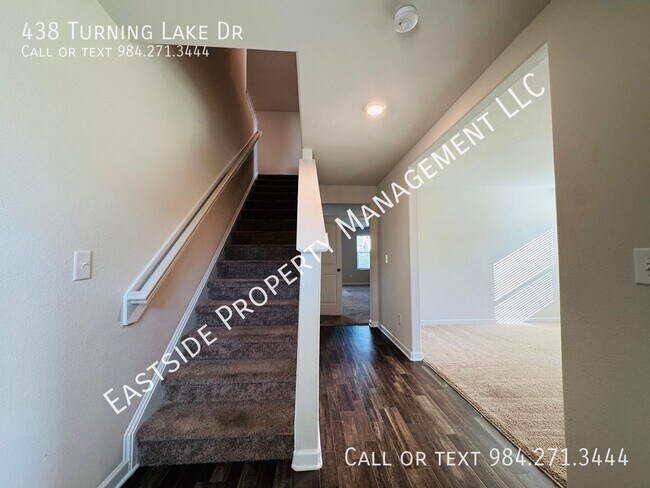 Building Photo - 438 Turning Lk Dr