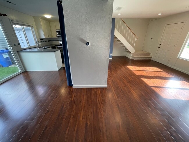 Building Photo - 34591 Bluestone Common