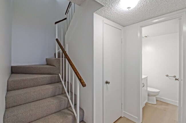 Building Photo - SPACIOUS, 2-STORY, 3BR2.5BA LAKESIDE CONDO...