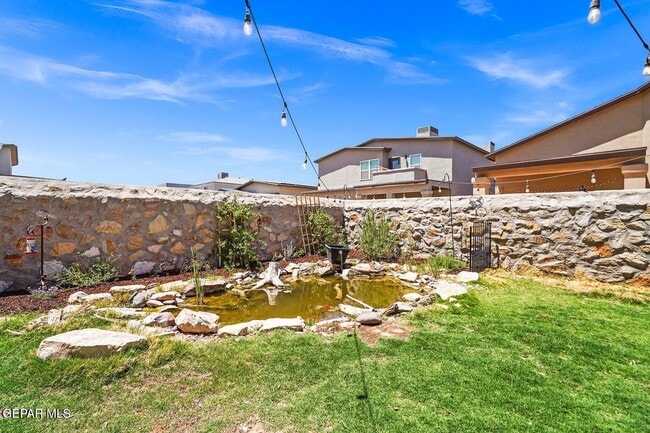 Building Photo - 14849 Sam Garcia Ave