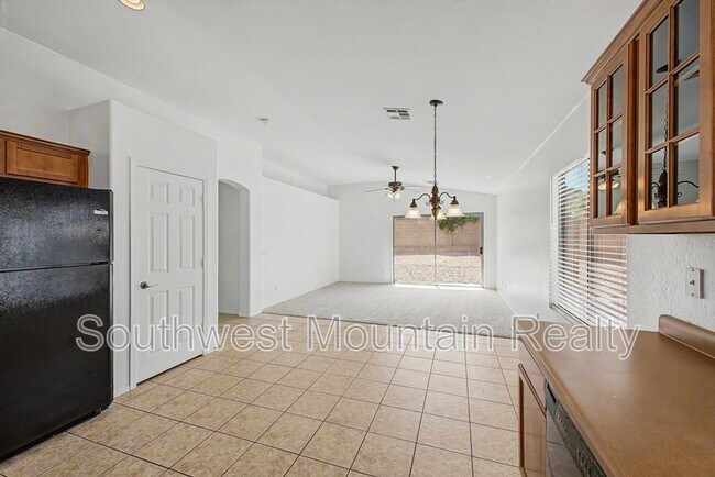 Building Photo - 1237 W Fruit Tree Ln
