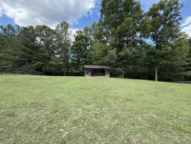Building Photo - 17493 American Way