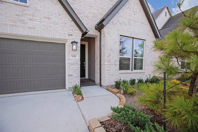 Building Photo - 5010 Vly Wind Ct