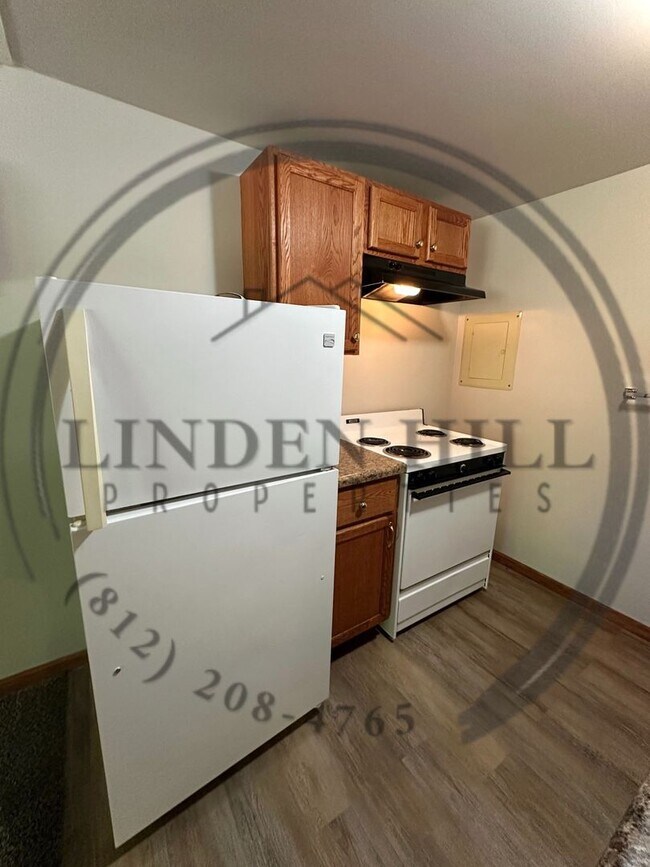 Building Photo - 707 3rd Ave