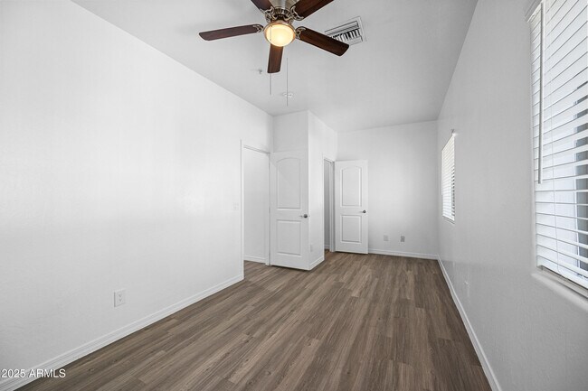 Building Photo - 4608 W Maryland Ave