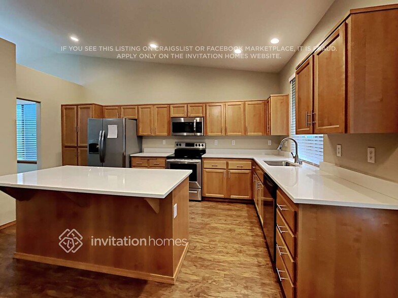 Building Photo - 18011 17th Ave Ct E
