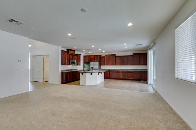 Building Photo - 12056 La Palmera Ave