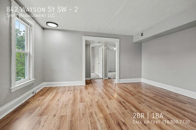 Building Photo - 842 Watson St SW