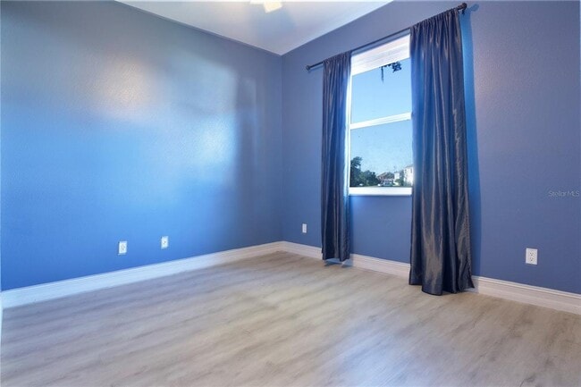 Building Photo - 2560 Tall Maple Loop