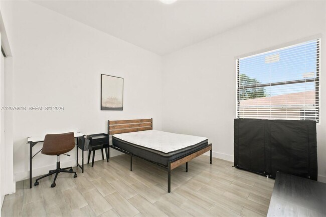 Building Photo - 1544 NW 59th St