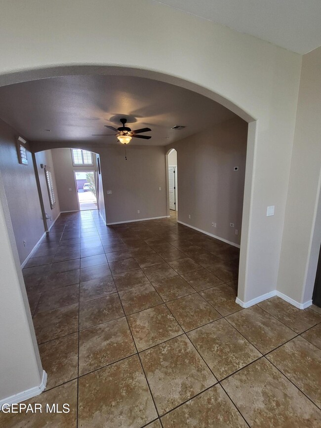 Building Photo - 14681 Spanish Point Dr