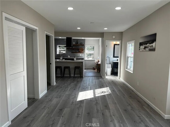 Building Photo - 4510 Tourmaline St