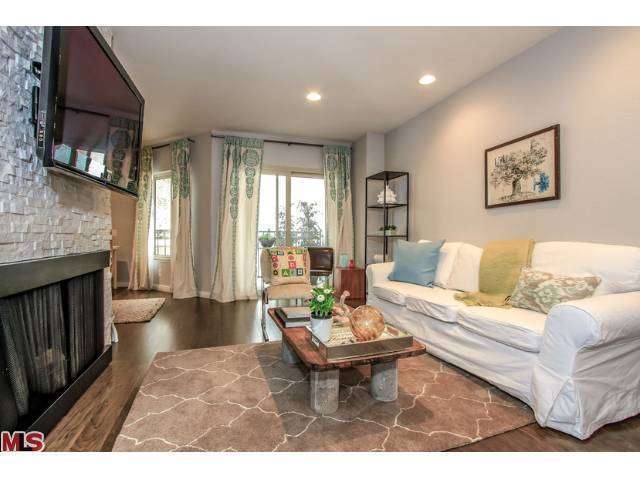 Building Photo - 141 S Clark Dr