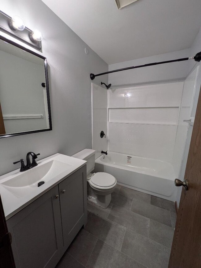 Building Photo - 4216 Foxfire Ct
