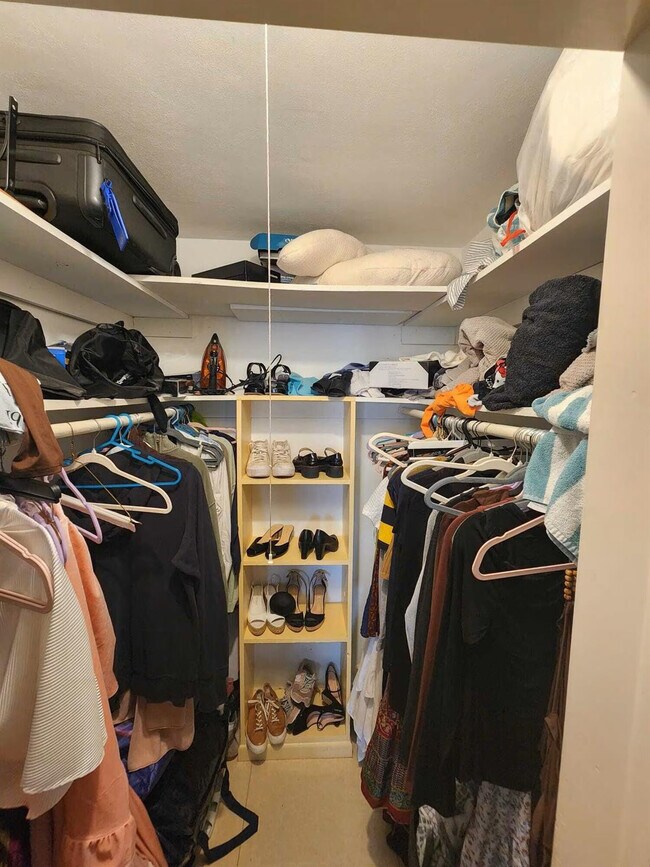 Building Photo - 1801 NE 62nd St