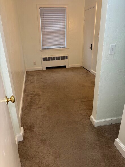 Building Photo - 103 Essex St