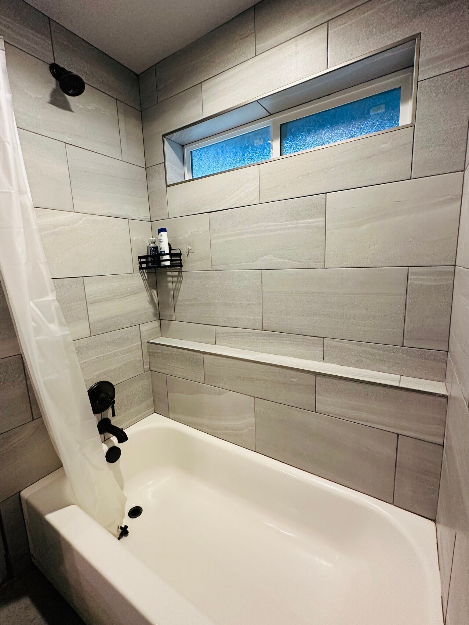 Building Photo - 583 N 400 E