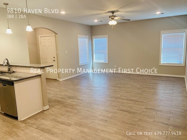 Building Photo - 3 BED DUPLEX IN CHAFFEE CROSSING