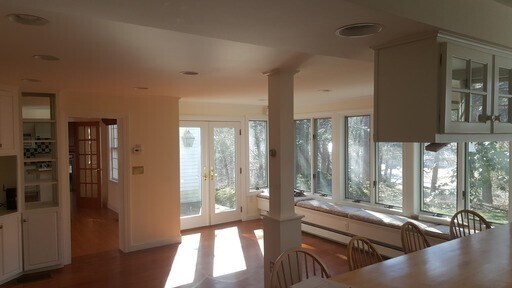 Building Photo - ***Please Respond Directly to the Online L...