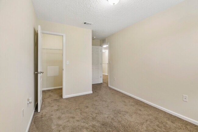 Building Photo - 266 Moultrie Village Ln