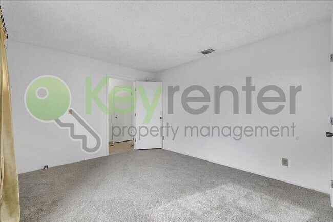 Building Photo - 3237 Irvindale Way