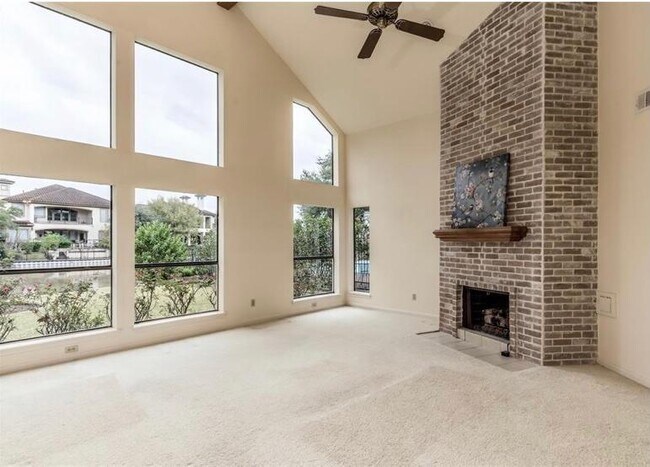 Building Photo - 542 Kingfisher Dr
