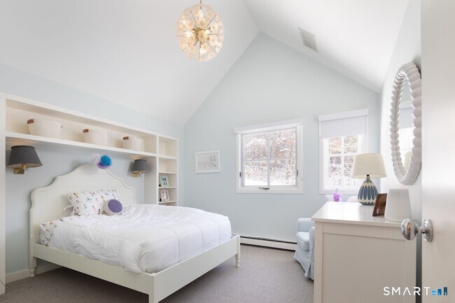 Building Photo - 15 Harrison St