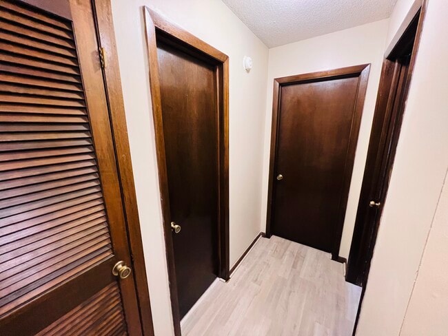 Building Photo - Longfellow