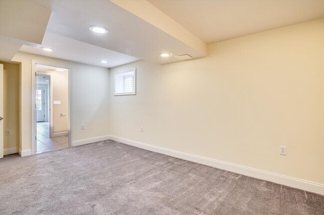Building Photo - 11200 Powder Horn Dr