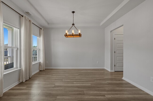 Building Photo - 135 Empyrean Cir