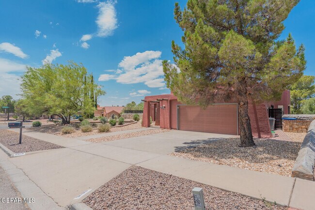 Building Photo - 6815 Villa Hermosa Dr