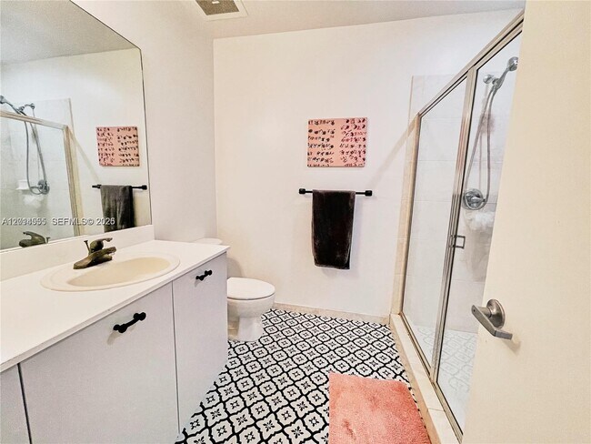 Building Photo - 2275 Biscayne Blvd