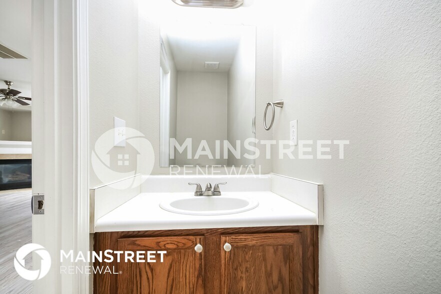 Building Photo - 9127 White Aspen Pl