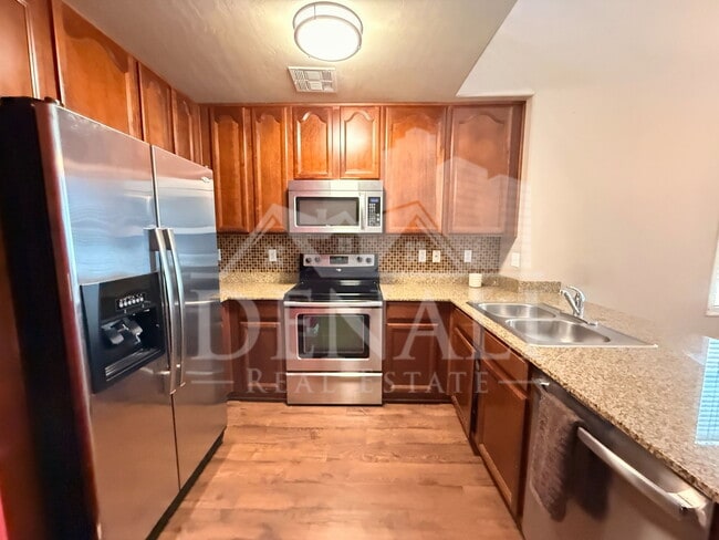 Building Photo - 4272 E Jasper Dr