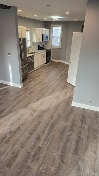 Living Room to Kitchen - 594 E Sycamore St