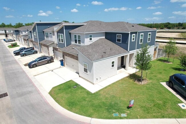 Building Photo - 1850 Settlers Glen Dr