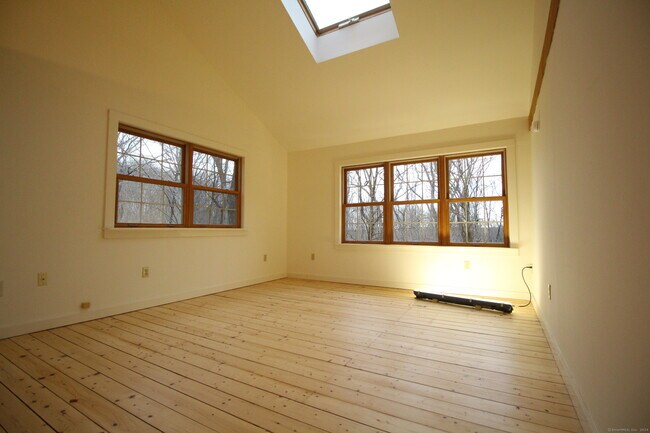 Building Photo - 38 W Mountain Ln